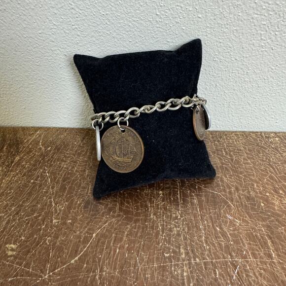 Vintage 1950s 1960s Foreign Coin Charm Bracelet Mexico Austria South Africa‎ GB - Picture 1 of 7
